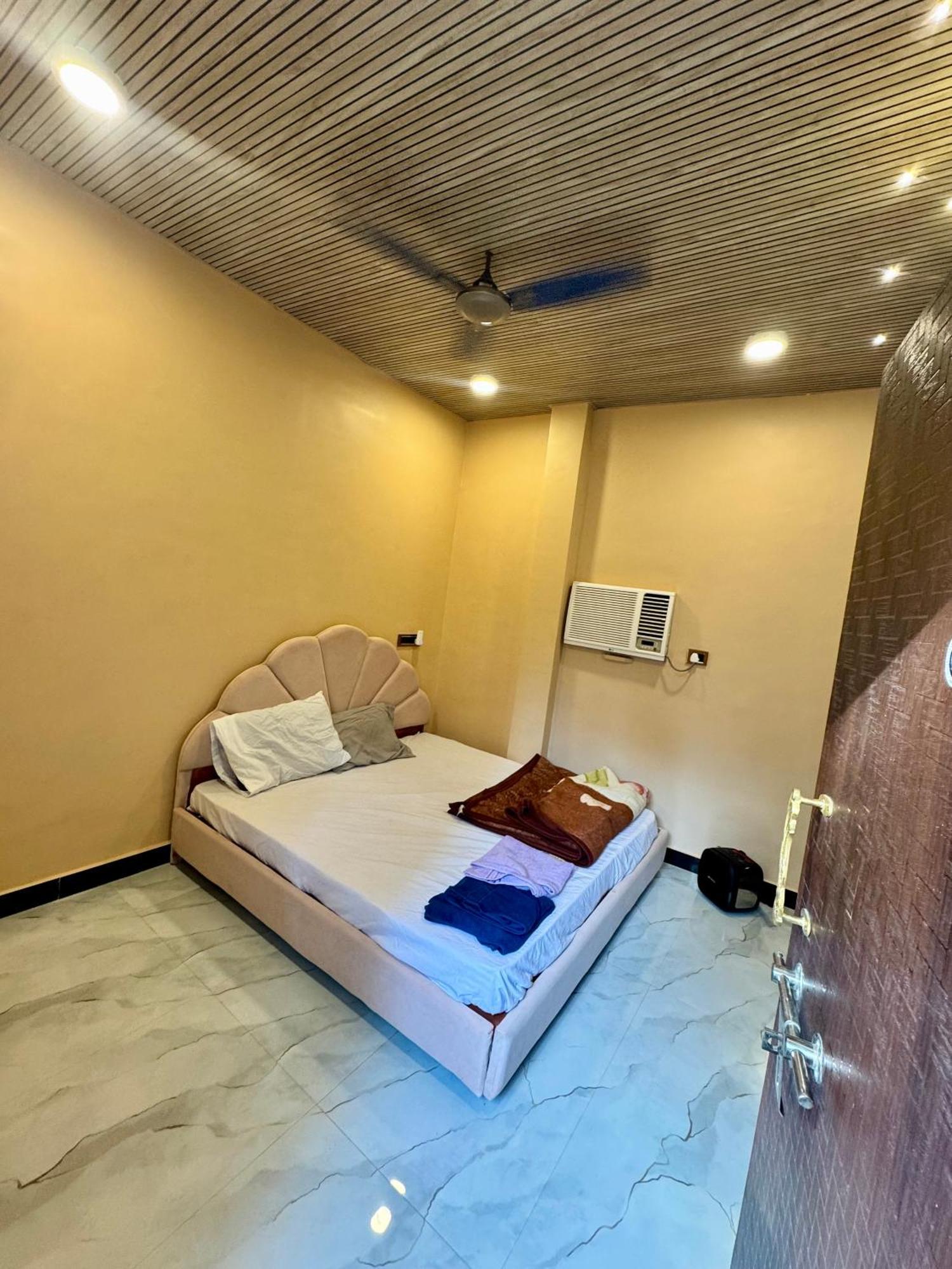 Budget Accommodation 3 Мумбаи Экстерьер фото