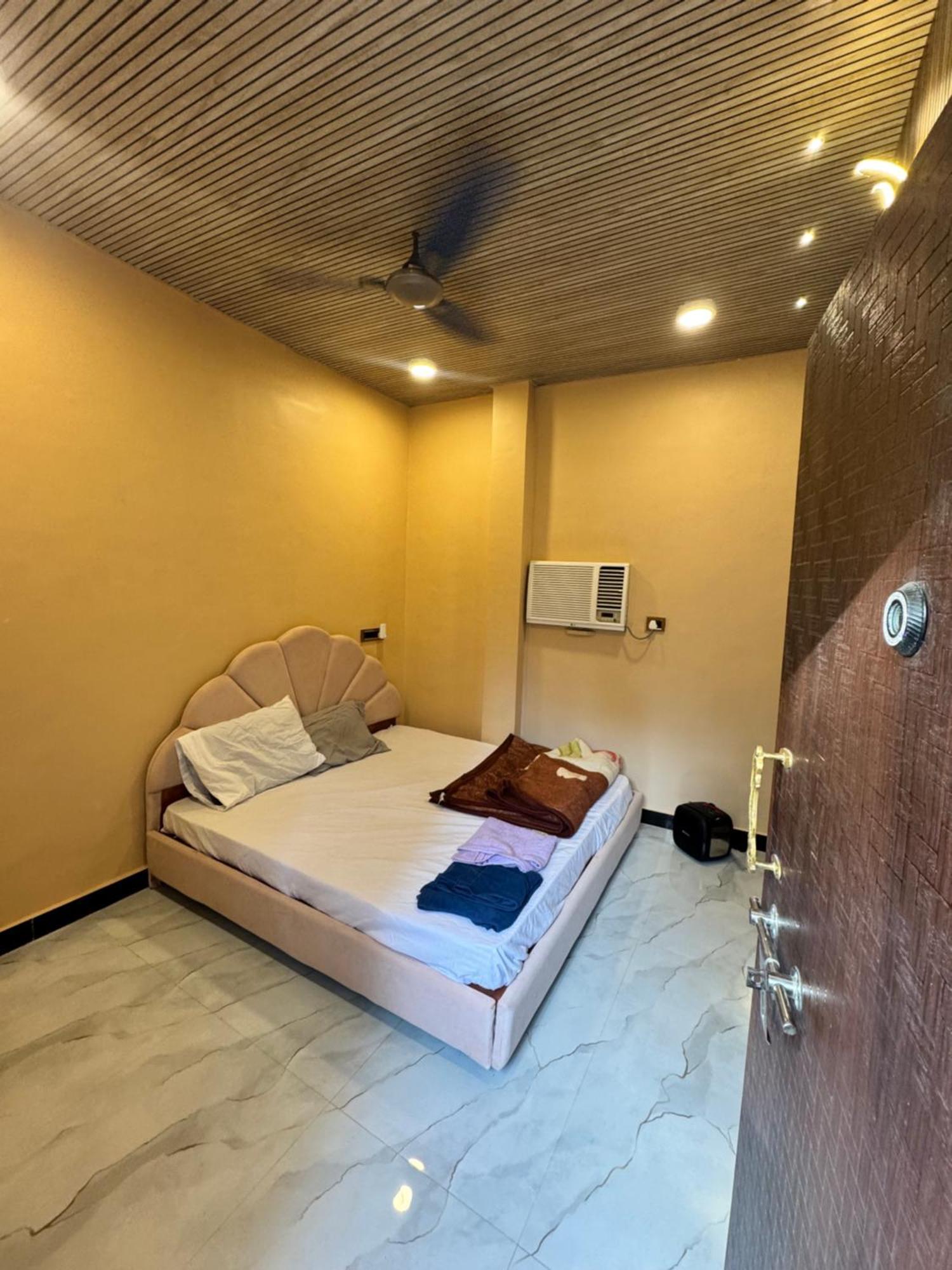 Budget Accommodation 3 Мумбаи Экстерьер фото